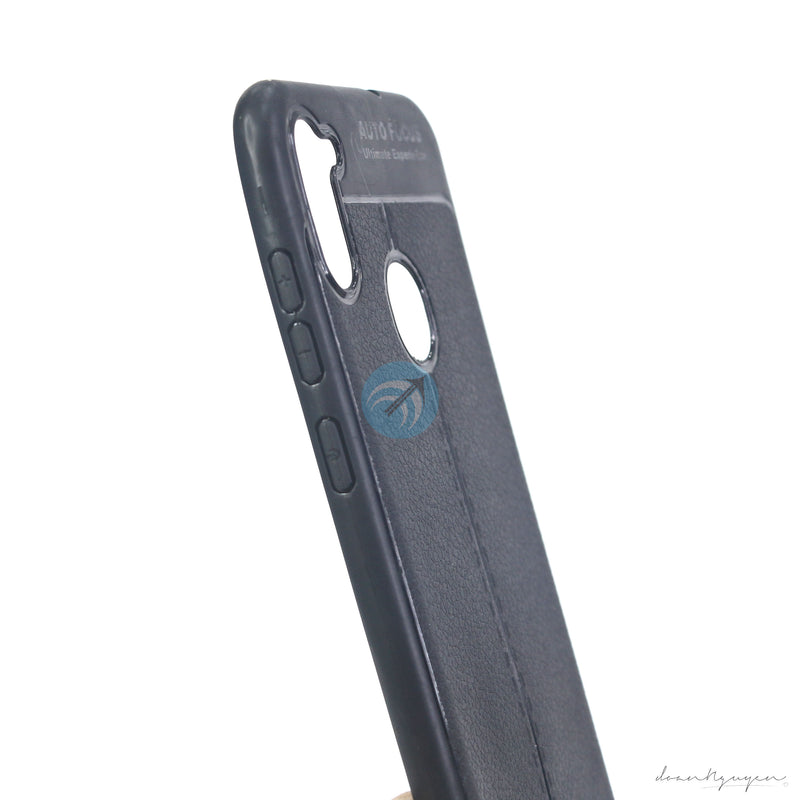 ỐP LƯNG DA ĐIỆN THOẠI SAMSUNG A6+ AUTO DẺO ĐEN