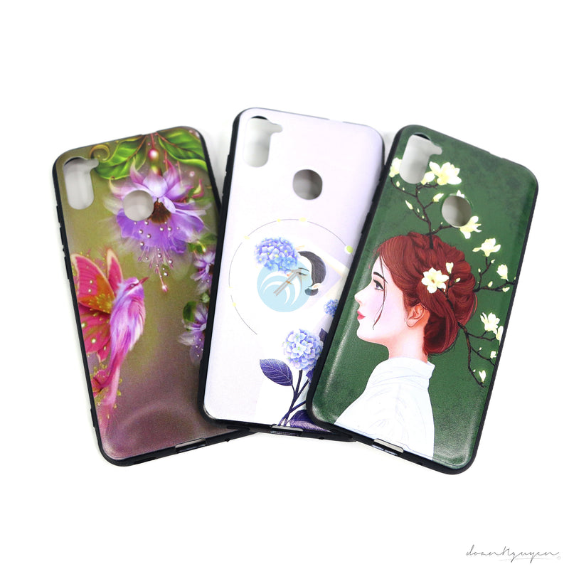 ỐP LƯNG SAMSUNG A11 (CÔ GÁI SÀNH ĐIỆU)