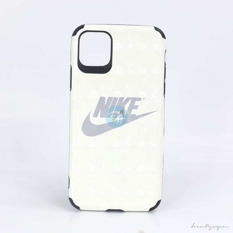 ỐP LƯNG IPHONE 11 PRO MAX HÌNH TIM VIỀN VUÔNG